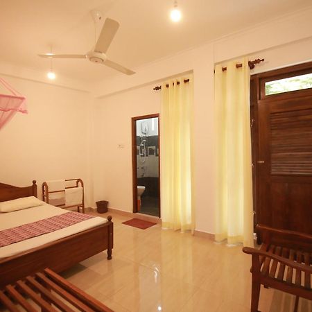 Renuka Inn Kandy Exterior foto